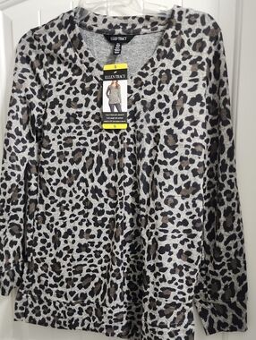 Ellen Tracy Leopard-Print V-Neck Sweater Top With Pockets!